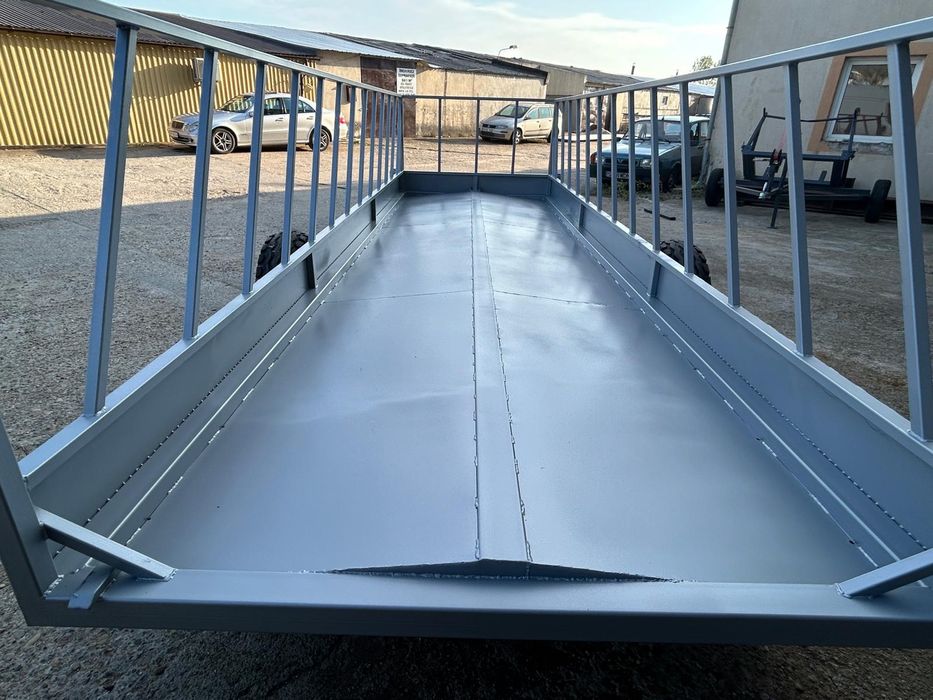 Hrănitor mobil pentru pășune.