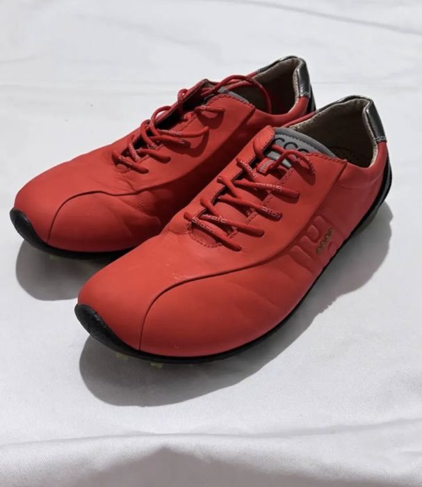 Кроссовки ecco цвет orange