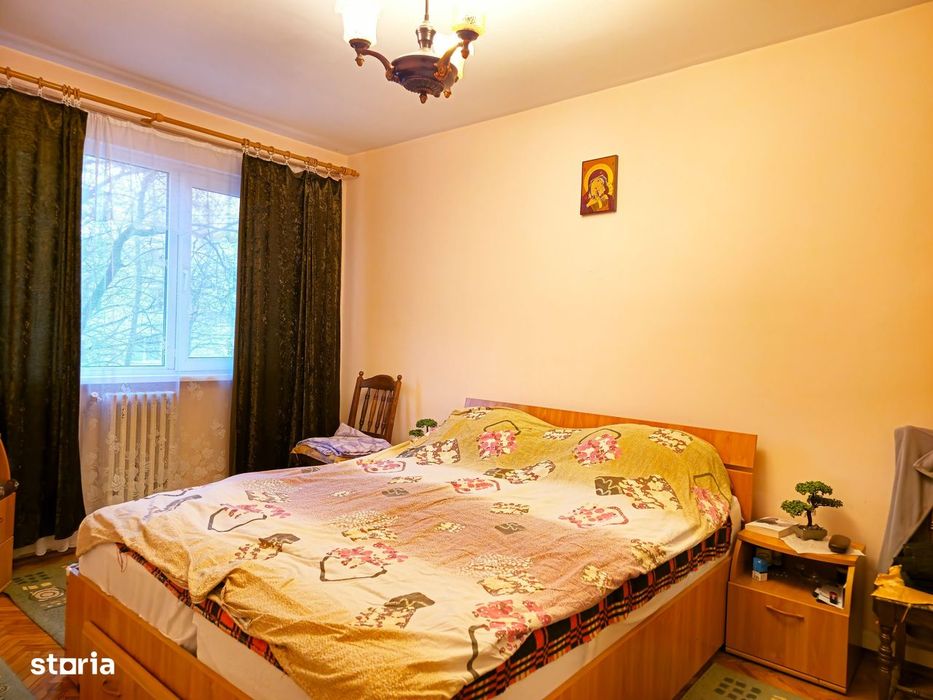 Apartament 4 camere, decomandat, etaj 1 din 4, cartierul Manastur — fotografia 3