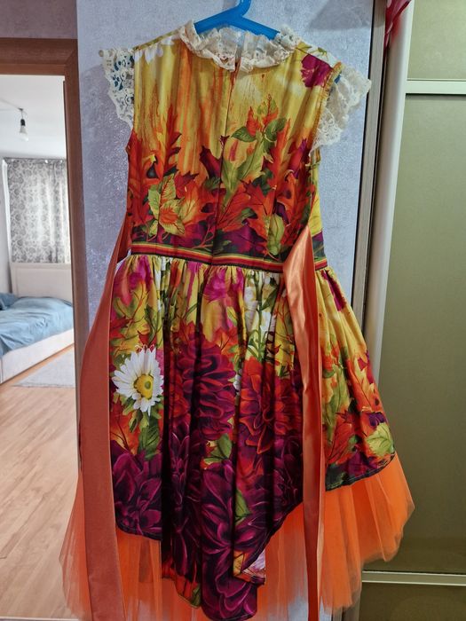 Продам   платье для девочки