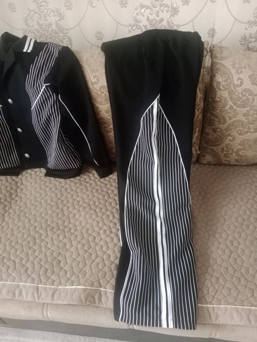 Продам костюм спорт шик