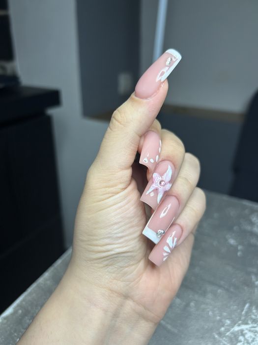 Manichiura-constructie cu gel