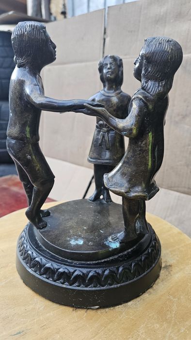 Deosebită piesă de Bronz