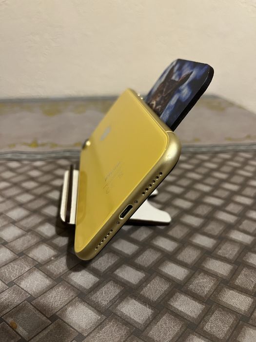iphone XR 256gb yellow