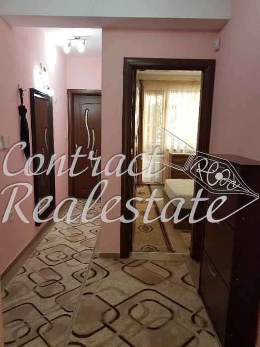 Дава се под наем Тристаен апартамент в Варна, Червен площад - 75 кв.м за 663 € - Снимка #3