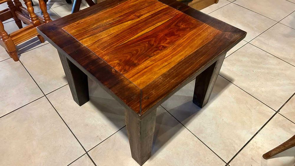 Салонна маса  Холандия