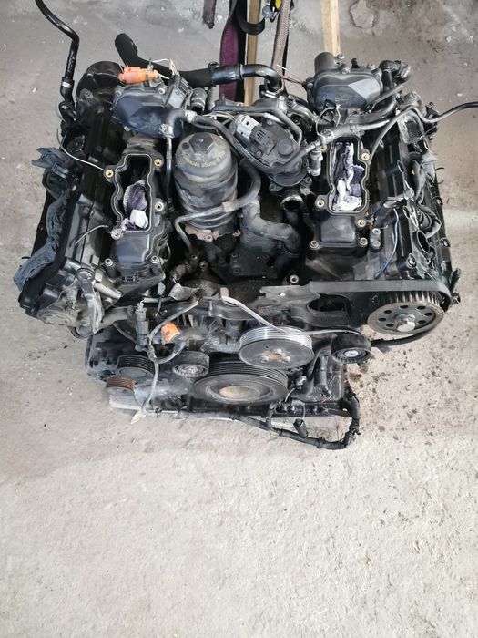 Двигател 3.0 тди 239 кс CCWA от.  Audi Q5 а5 а4 а6 Q7 a5