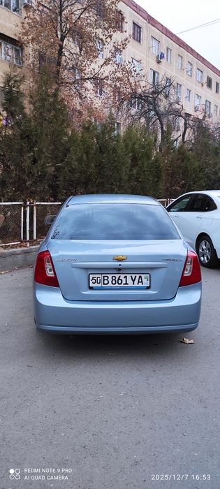 Lasetti 1.8  sotiladi