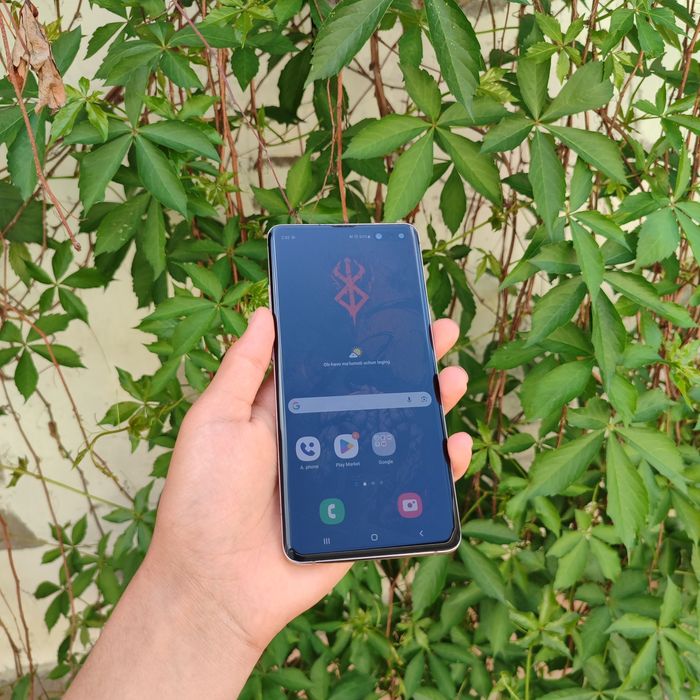 Samsung Galaxy S10 5G srochni sotiladi