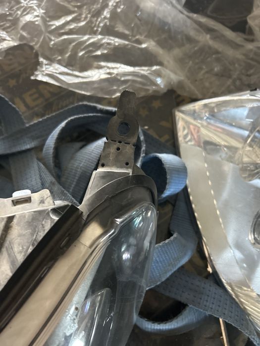 Десен фар за peugeot expert 16” +