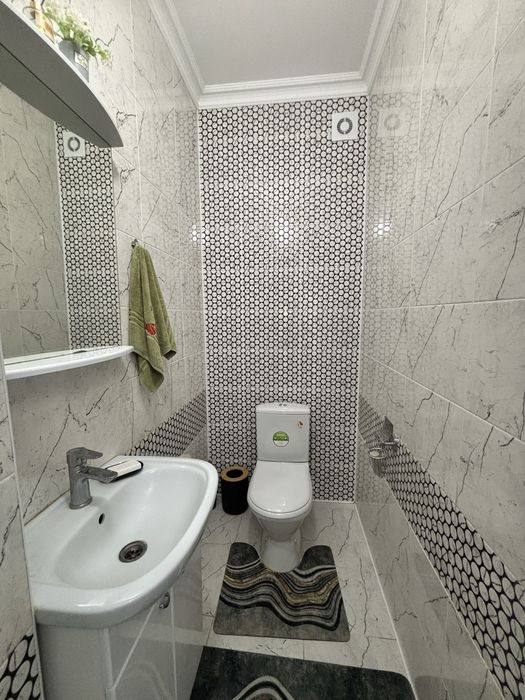 Продам квартиру. 2 комн 100 кв