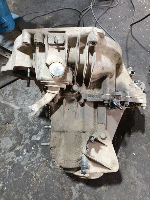 Продам КПП 2114 нет второй скорости