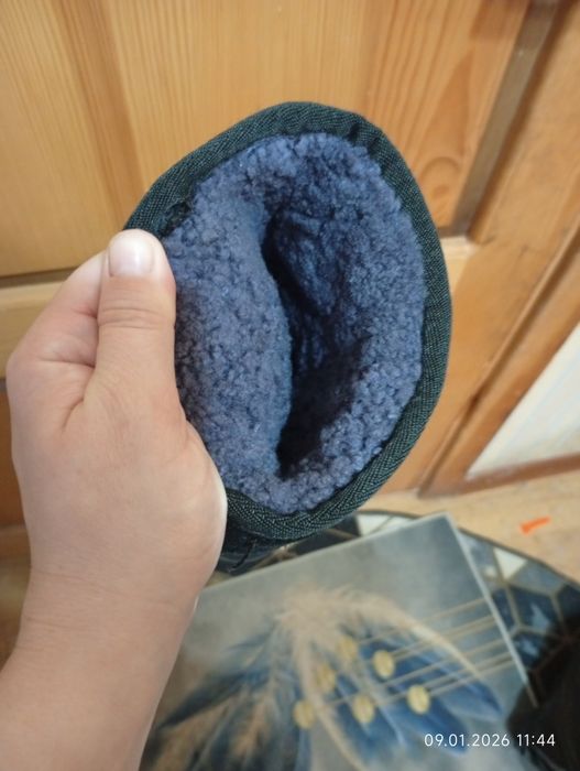 Продам женские угги