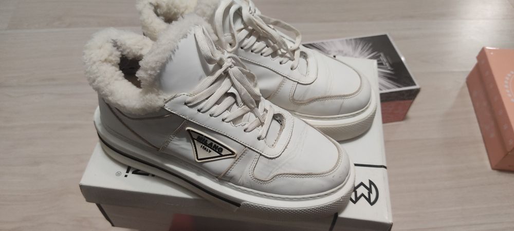 Зимние женские ботинки