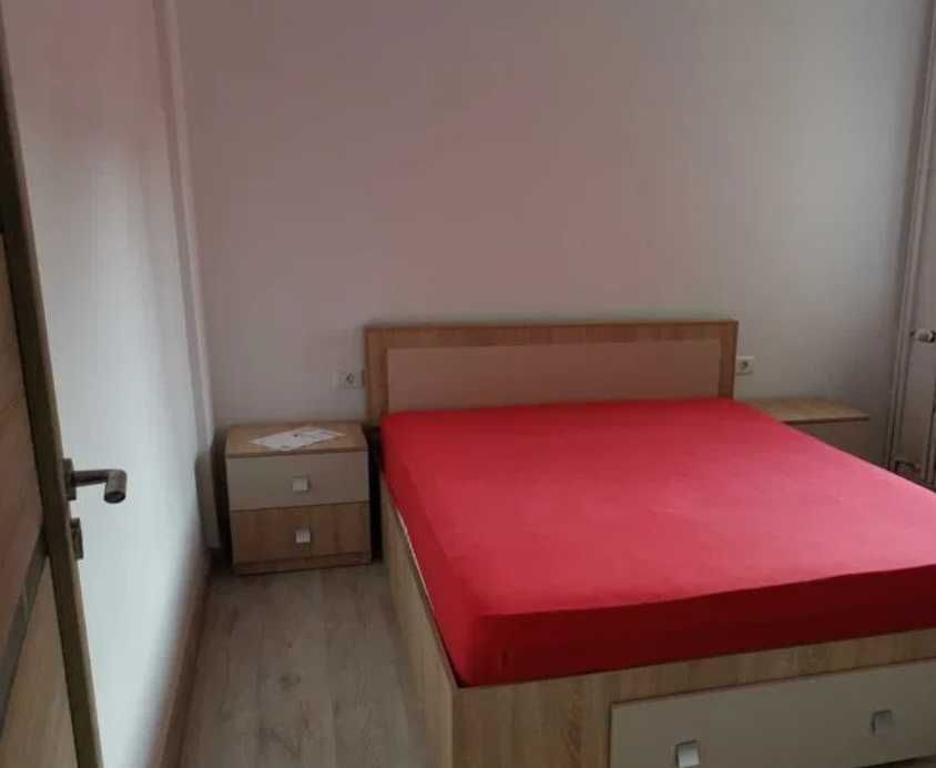 Дава се под наем Двустаен апартамент в Пловдив, Кючук Париж - 65 кв.м за 280.5 € - Снимка #1