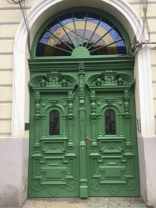 Restaurare porti vechi den lemn si metal-Timisioara