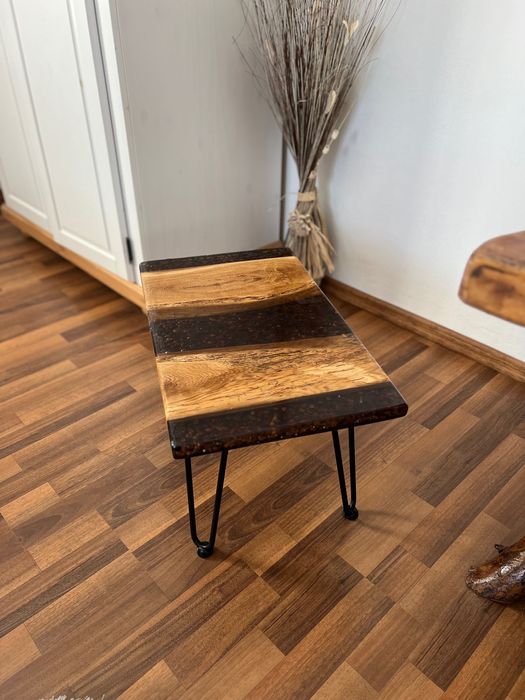 Măsuță pentru cafea din lemn cu rășină epoxidica