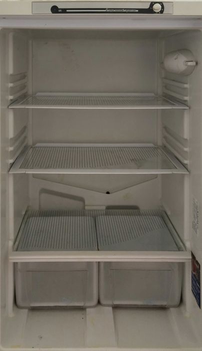 Холодильник индизит сатылады!