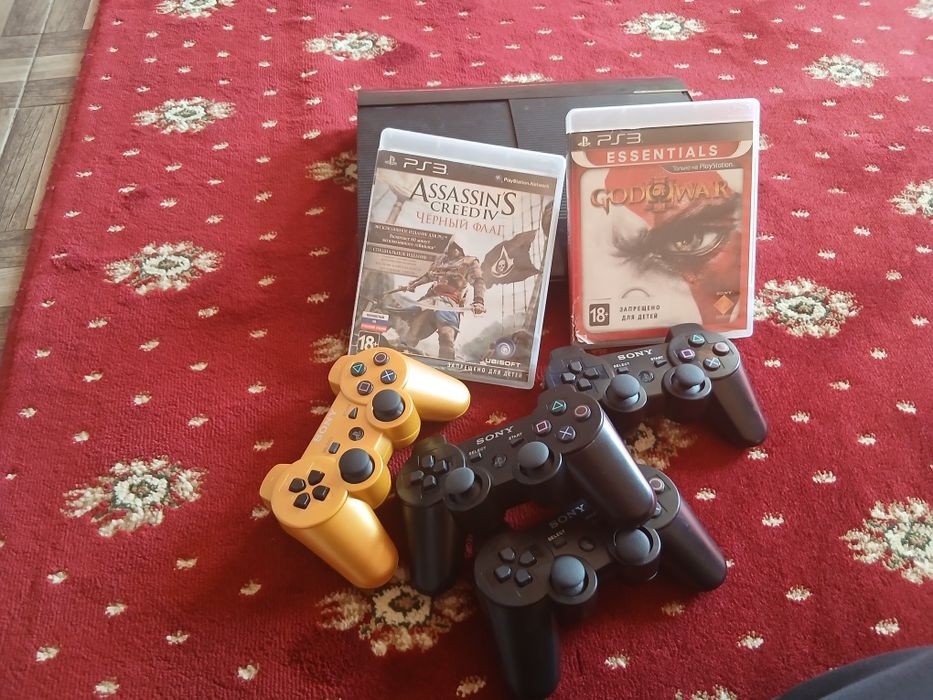 Playstation 3 продаётся срочна