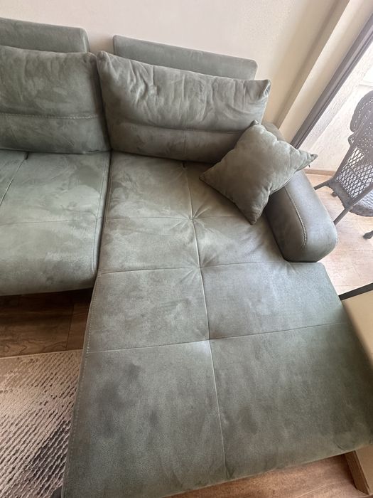 Ъглов диван. Запазен