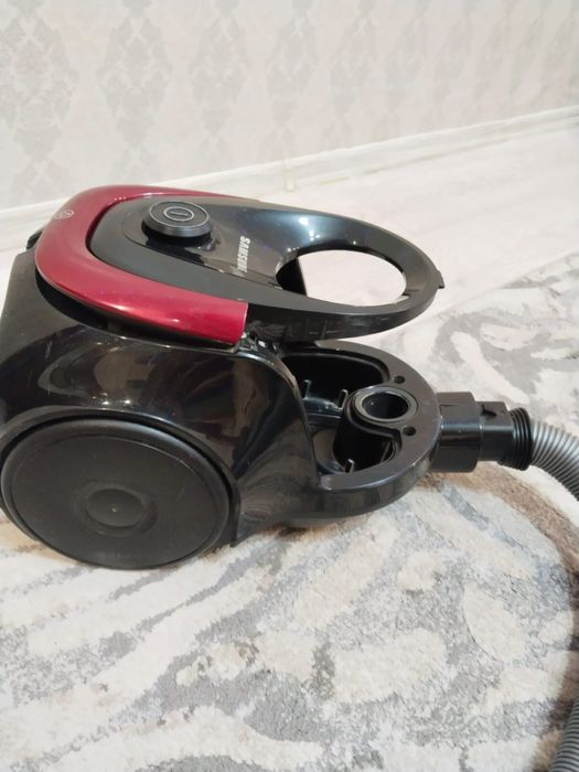 Продам пылесос в хорошем состояний