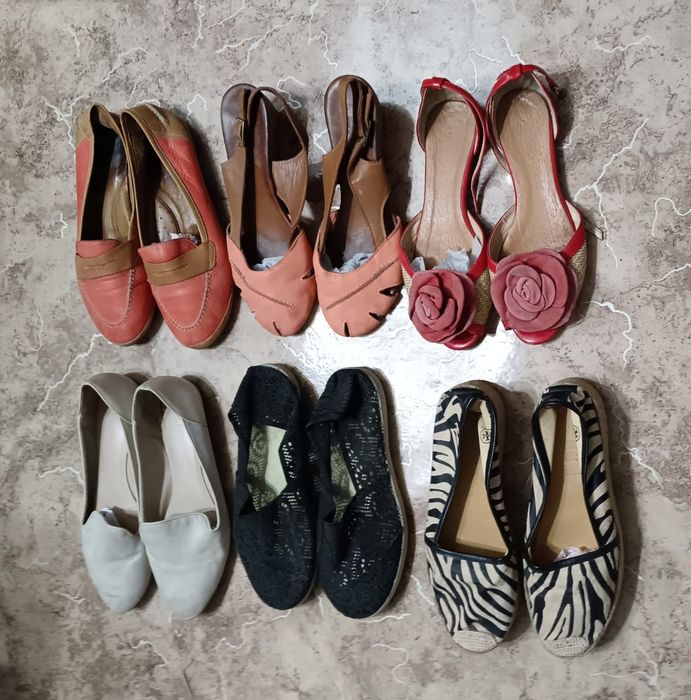 Женскую обувь продаю