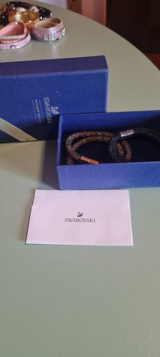 SWAROVSKI star dust , оригинални гривни#колиета, 2 броя - черна и кафя