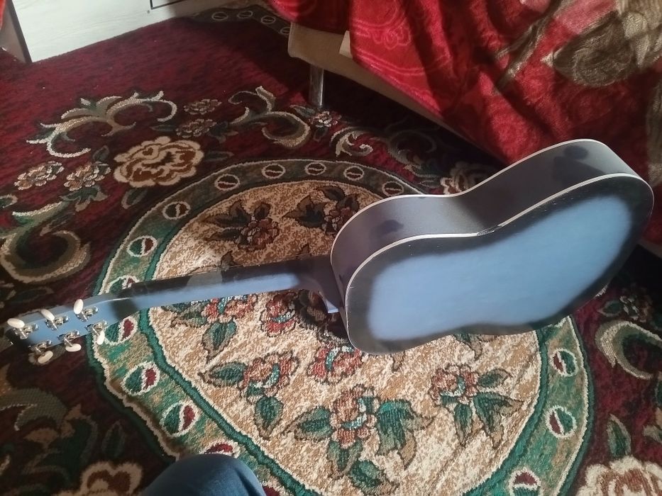 Гитара классическая тёмно-синяя,ручное изделие отличный звук