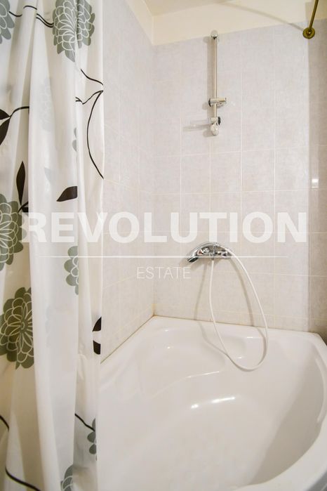 Дава се под наем Двустаен апартамент в София, Изгрев - 65 кв.м за 648.21 € - Снимка #8