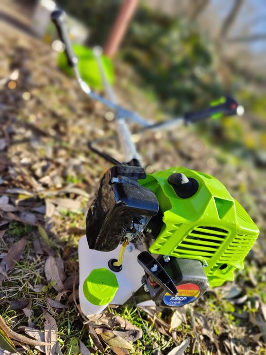 Motocoasa pe benzina UralMash Campion,8.5CP+Oferta de primavara!+Livrare