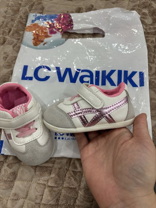 Обувь на весну  новорожденной девочке