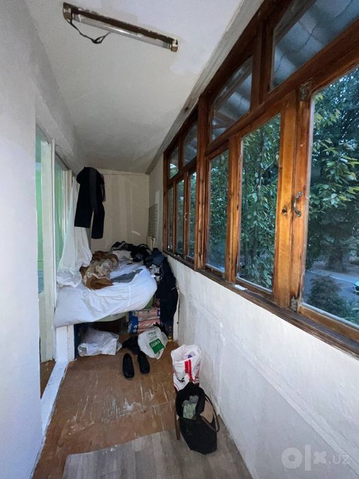 Сотилади Чилонзор 20 квартал 2 хонали 2-кават