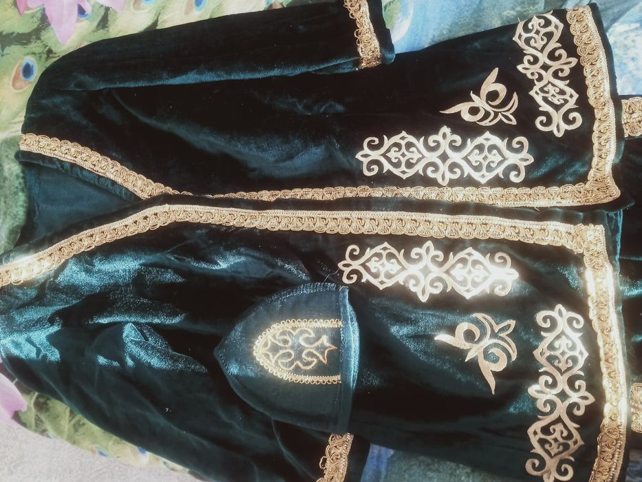 Продам костюм для Наурыза