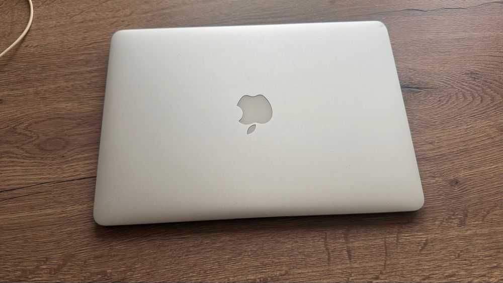 MacBook Air 7.2 перфектен