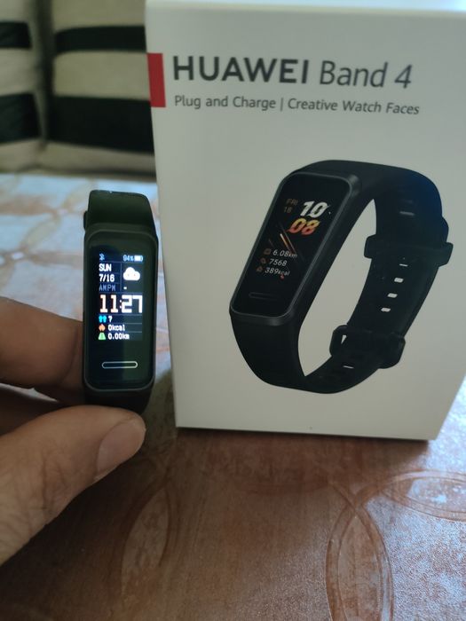 Смарт гривна Huawei Band 4