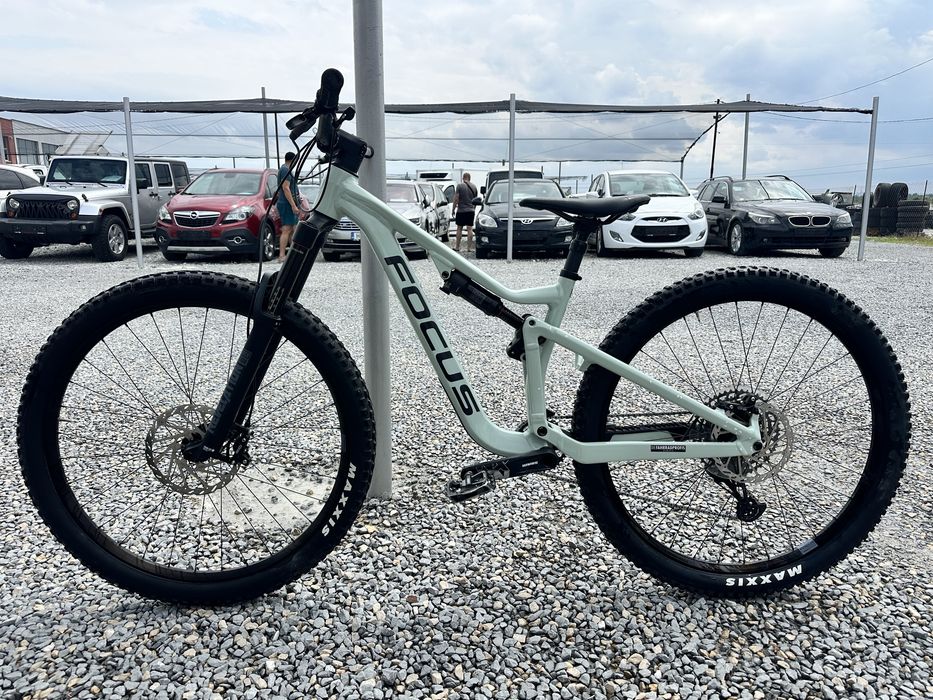 Focus  JAM 6.8 full suspension trail/all-montain
