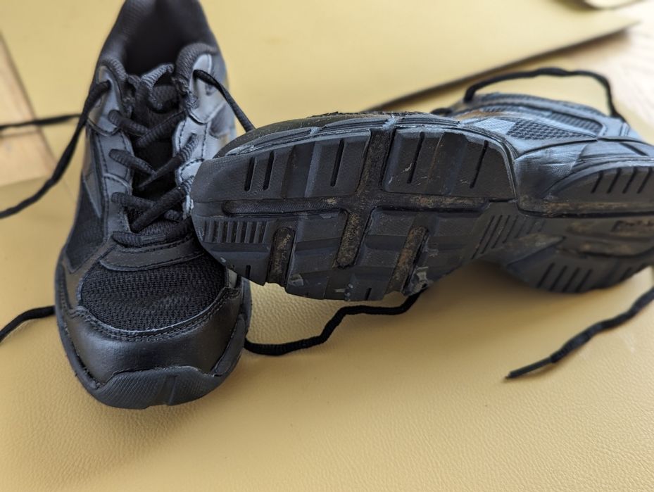 Pantofi sport Reebok, marime 33