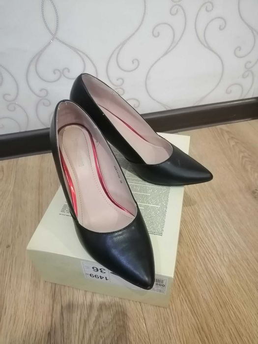 Туфли лодочка продам