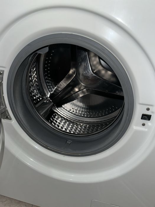Продам стиральную машинку