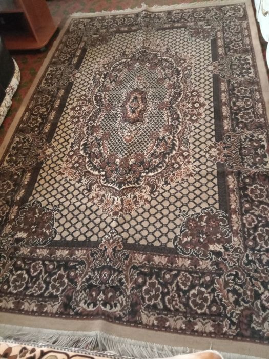 Продается.  Ковер бу