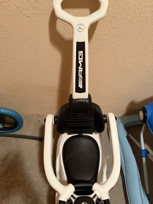 Триколка (кола мерцедес AMG)