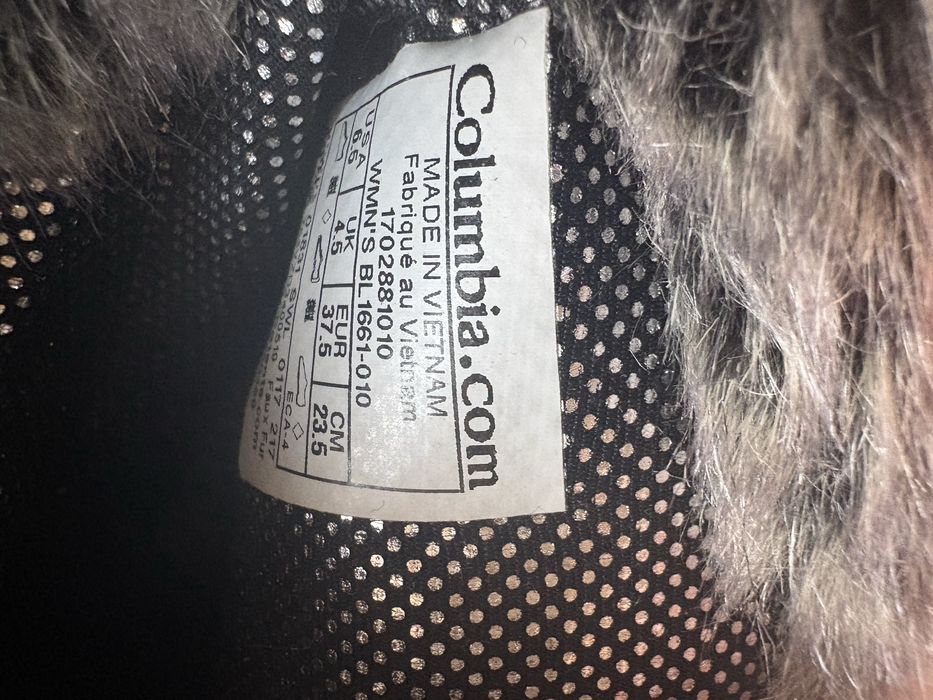 Продам снежные ботинки Columbia