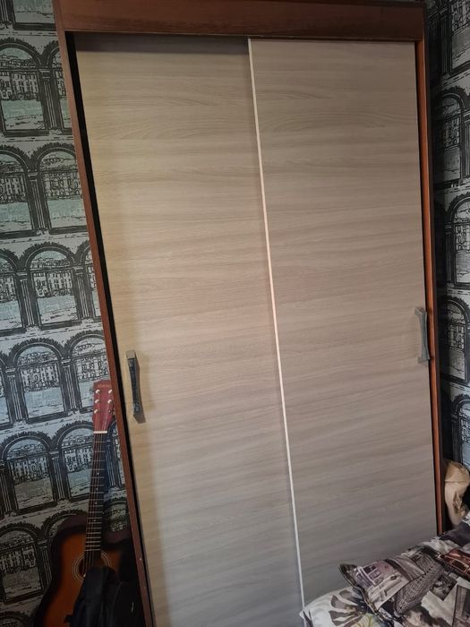 Продам шифонер купе