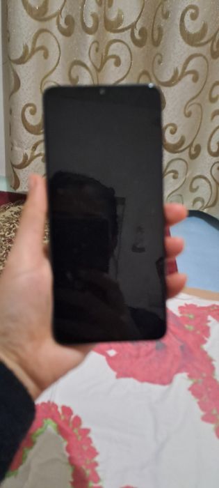 A 12 sotiladi kimga kerek bulsa aybi yo kiz bola ishlatgan