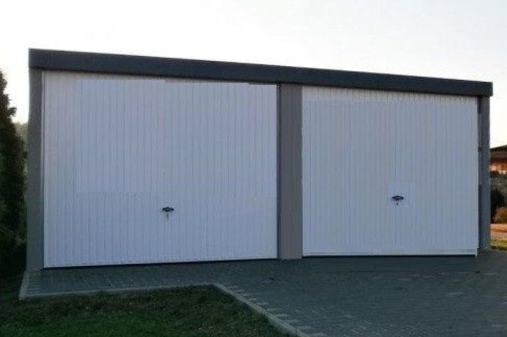 Vând garaje auto din panouri sandwich