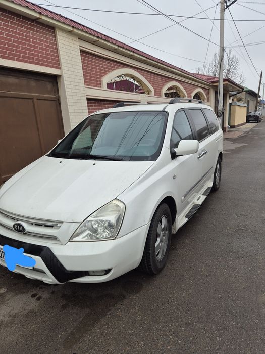 Продаётся Kia carnival