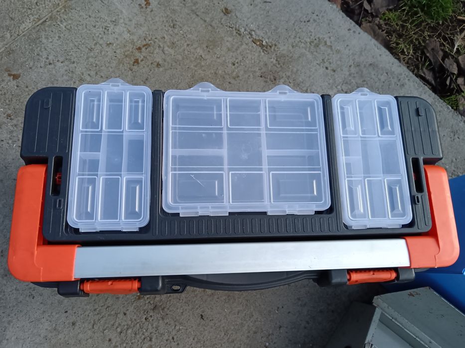 Cutii, truse, cutii depozitare, metal sau plastic