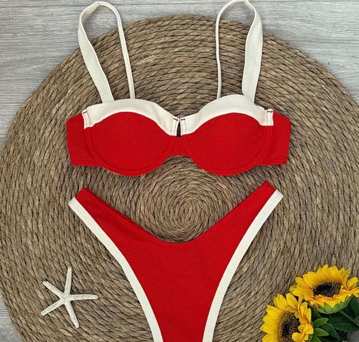 Секси червен бански