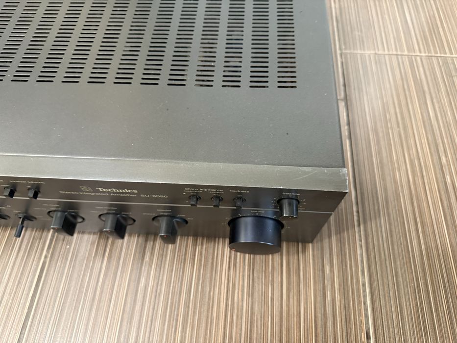 Technics SU-8080 Качествен стерео усилвател