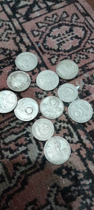 Монеты разные общий вес 700грамм